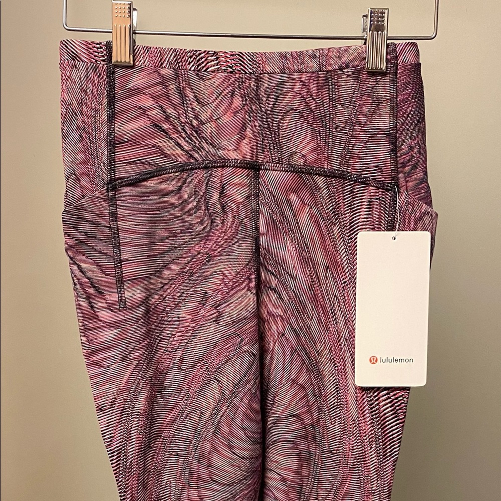 Lululemon Swift Speed 28”